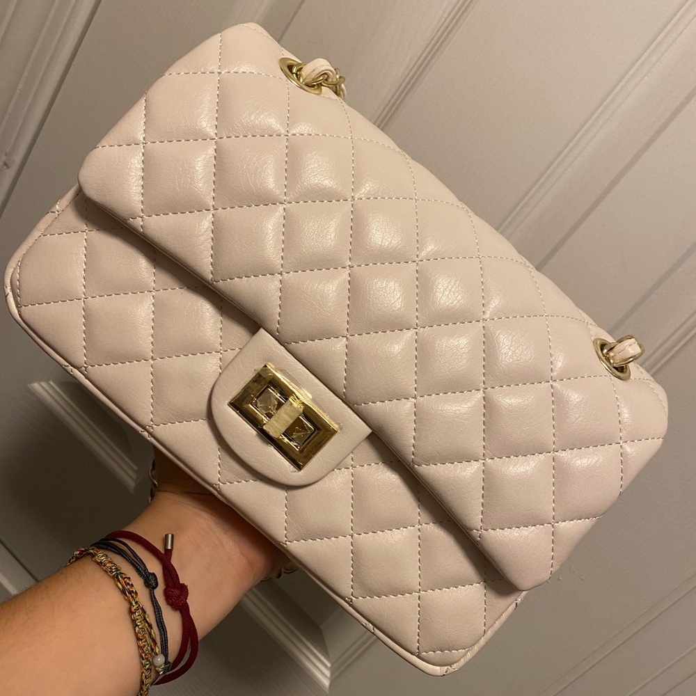 purses - Picture 7 of 7